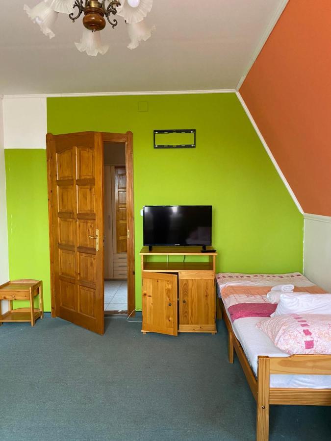 Tiszaparti Rokonok Kiskore Luaran gambar